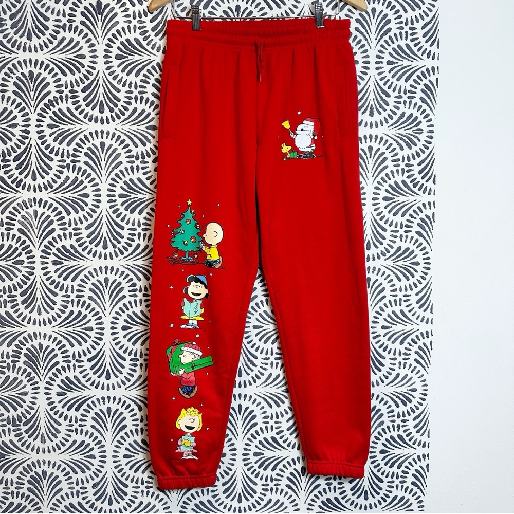 Peanuts Santa Snoopy Charlie Brown Graphic Red Christmas Jogger Sweatpants